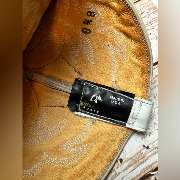 Diego’s Boots 8.5 - Picture 4 of 10